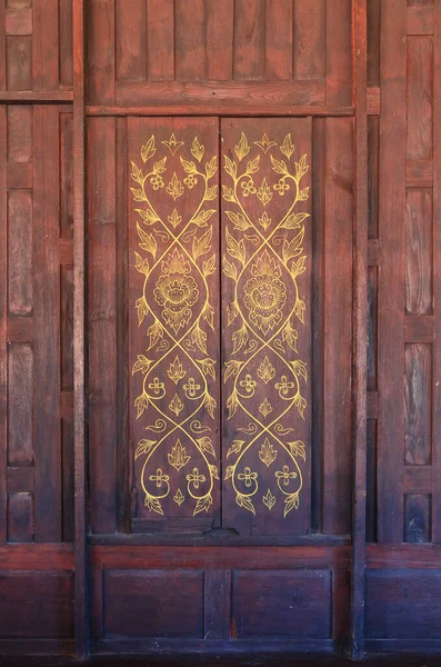 Thai Stil Holzfenster Auf Holz Wand Hintergrund — Stockfoto
