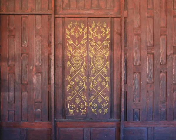Thai Stil Holzfenster Auf Holz Wand Hintergrund — Stockfoto