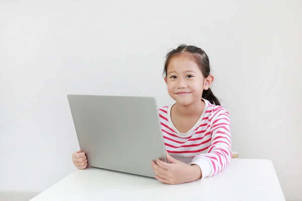 Happy Little Asian Child Girl Sitting Desk Using Laptop Computer — Stock Photo, Image