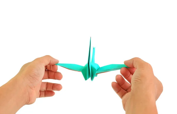 Menschen Hände Halten Origami Vogel Isoliert Auf Weißem Hintergrund Freiheitskonzept — Stockfoto