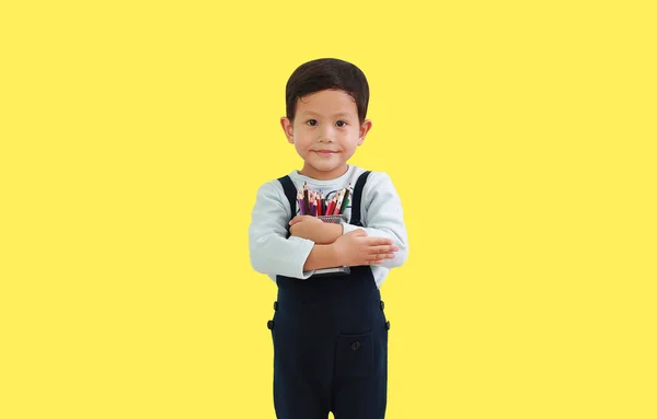 Retrato Asiático Niño Años Abrazando Una Canasta Lápices Color Aislados —  Fotos de Stock