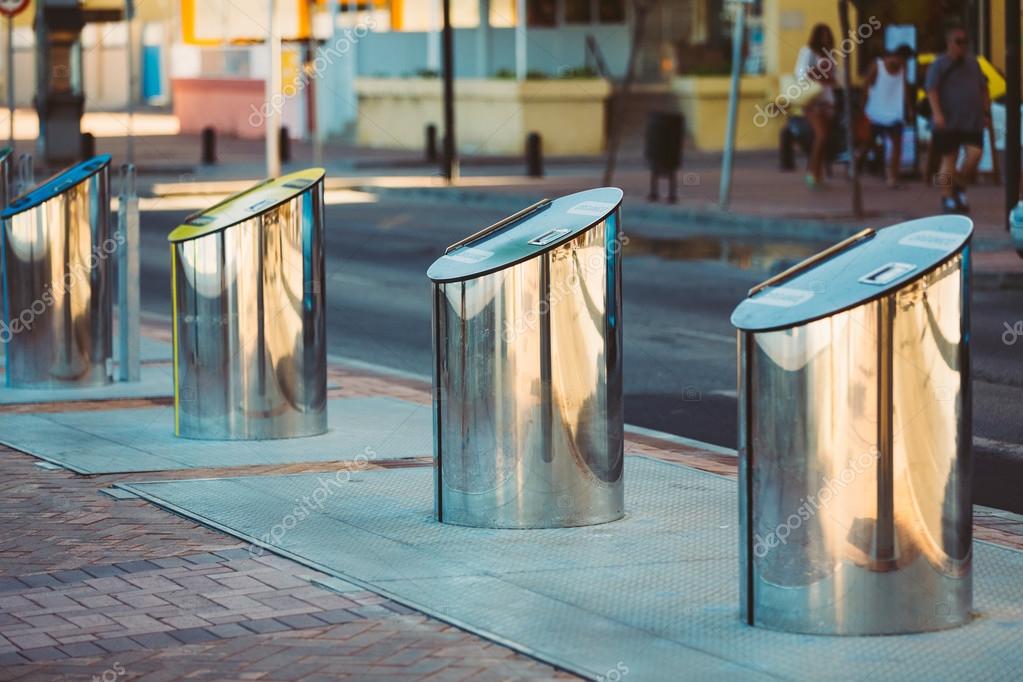 Metal Waste bins, trash cans for separate waste outdoor — Stock Photo
