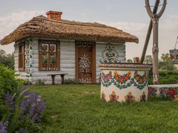 Zalipie Poland May 2017 Colourful House Flowers Wall Sundial Village — стокове фото