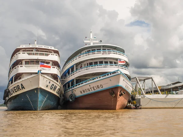 Benjamin Brasil Dec 2017 Grandes Embarcaciones Pasajeros Río Amazonas —  Fotos de Stock