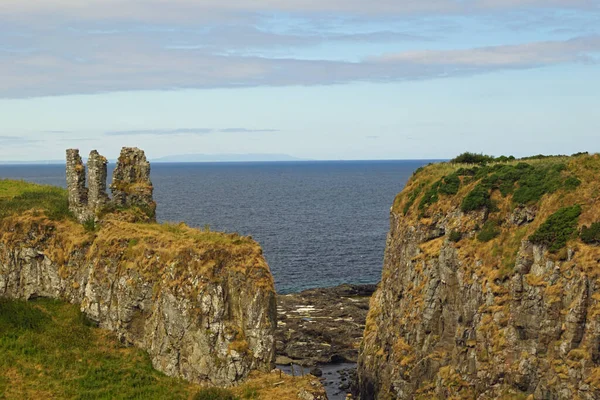 Замок Дансеррік Руїни Замку Графстві Антрім Північна Ірландія — стокове фото