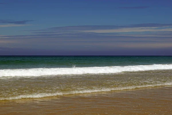 해변은 탈루트 Causeway Coastal Route 떨어져 있으며 Curran Beach 에서던 — 스톡 사진