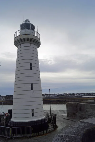 Vuurtoren Bij Ingang Van Haven Van Donaghadee Eerste Ierse Vuurtoren — Stockfoto