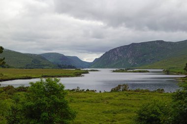 Glenveagh Ulusal Parkı İrlanda 'nın Donegal ilçesinde yer almaktadır. İrlanda 'daki altı milli parkın en büyüğüdür..