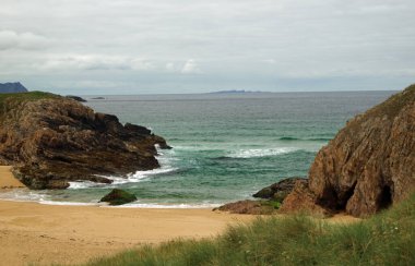 Körfeze resmi olarak Boyeghether Körfezi deniyor ama yerel halk tarafından Cinayet Deliği Sahili olarak adlandırılıyor..