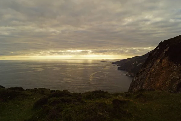 Falésias Slieve League Oeste Condado Irlandês Donegal Oceano Atlântico Têm — Fotografia de Stock