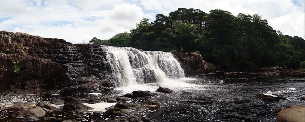 Der Irische Wasserfall Aasleagh Irish Eas Liath Liegt Nördlichen Connemara — Stockfoto