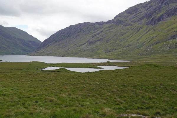 Kör Genom Doolough Valley Leder Genom Unik Idyll Mellan Höga — Stockfoto