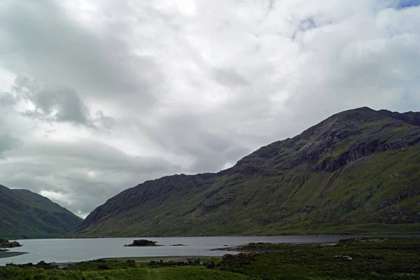 Viagem Através Vale Doolough Leva Através Idílio Único Entre Altas — Fotografia de Stock