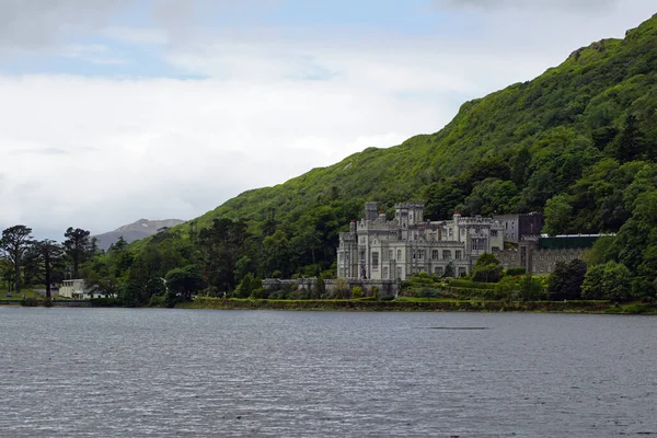 Kylemore Abbey Ist Die Älteste Irische Benediktinerabtei — Stockfoto