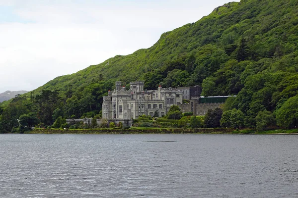 Монастырь Кайлемор Старейшее Ирландское Бенедиктинское Аббатство — стоковое фото