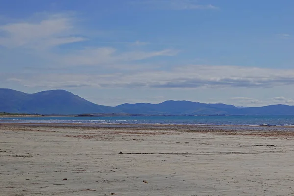 Ballyheigue Kum Tepecikleri Tarafından Desteklenen Lik Bir Kumsalın Bir Parçası — Stok fotoğraf