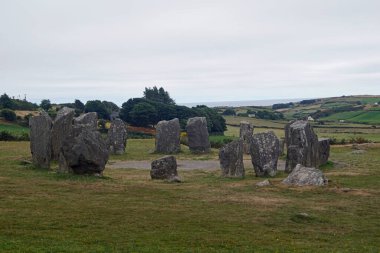 Drombeg 'in taş çemberi Cork-Kerry serisinin taş çemberidir. Glandore 'un 2.4 km doğusundaki Townland Drombeg kasabasında Kilfaughnabeg, Barony Carbery in County Cork, İrlanda.