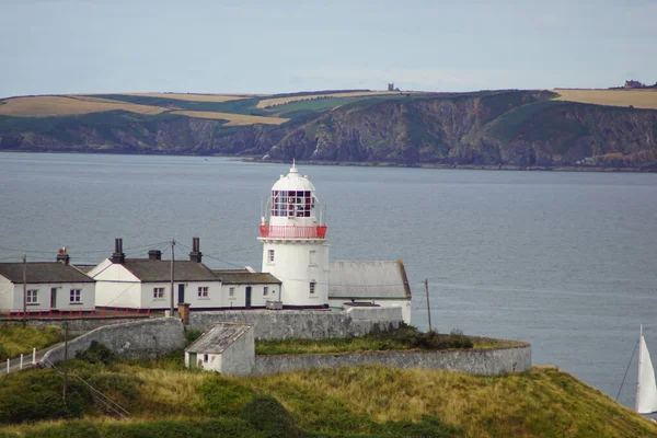 Roche Point Lighthouse Ligt Aan Ingang Van Cork Harbor Ierland — Stockfoto