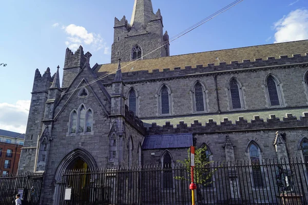 爱尔兰都柏林的圣帕特里克大教堂是该市爱尔兰教堂中两个大教堂中的一个 — 图库照片