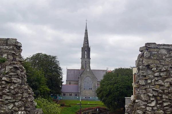 Εκκλησία Στην Ιρλανδία Κόκκινη Πόρτα — Φωτογραφία Αρχείου