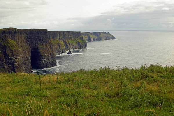 Cliffs Moher Zijn Bekendste Kliffen Ierland Zijn Gelegen Aan Zuidwestkust — Stockfoto