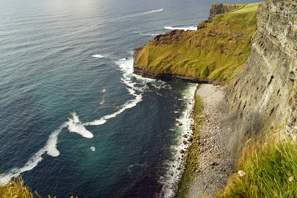 Die Cliffs Moher Sind Die Bekanntesten Klippen Irlands Sie Liegen — Stockfoto