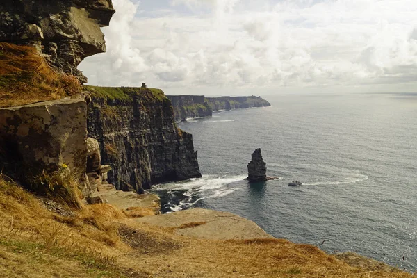 Scogliere Moher Sono Scogliere Più Conosciute Irlanda Trovano Sulla Costa — Foto Stock