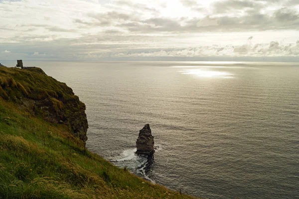 Cliffs Moher Irlands Mest Kända Klippor Ligger Den Sydvästra Kusten — Stockfoto