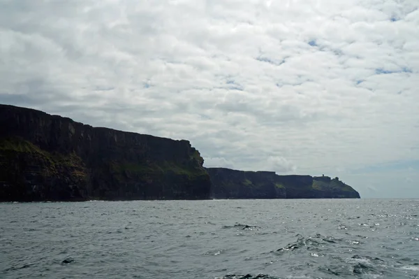 Vahşi Atlantik Yolu Moher Kayalıklarında Tekne Gezisi Moher Kayalıkları Rlanda — Stok fotoğraf