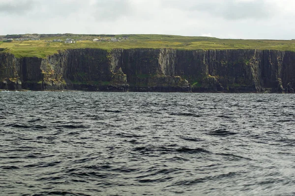 Vahşi Atlantik Yolu Moher Kayalıklarında Tekne Gezisi Moher Kayalıkları Rlanda — Stok fotoğraf