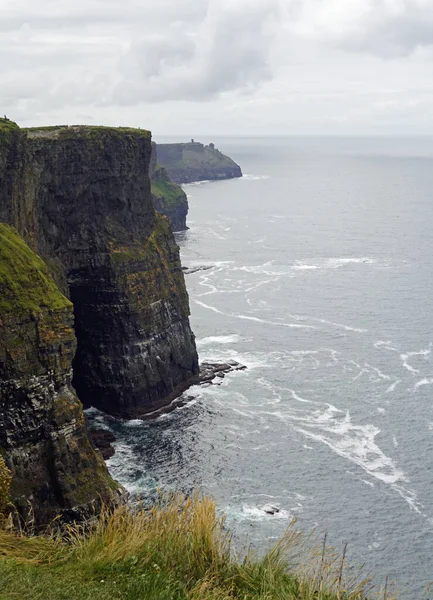 Cliffs Moher Irlands Mest Kända Klippor Ligger Den Sydvästra Kusten — Stockfoto