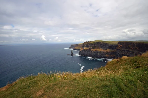 Klify Moher Najbardziej Znanymi Klifami Irlandii Znajdują Się One Południowo — Zdjęcie stockowe