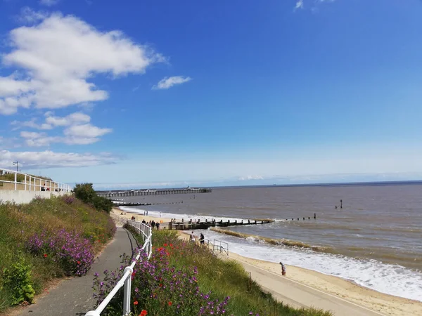 Southwold Plajı Ziyaret Etmeye Değer Sadece Deniz Feneri Yüzünden Değil — Stok fotoğraf