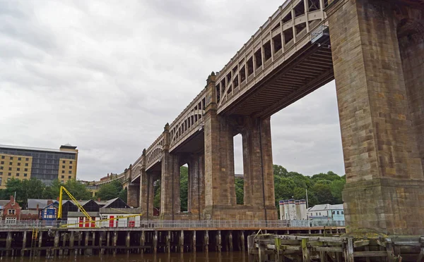 Puente Alto Nivel Puente Combinado Carretera Ferrocarril Sobre Tyne Entre —  Fotos de Stock