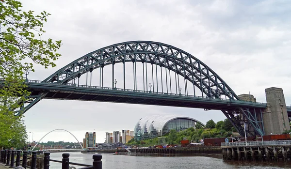 Die Tyne Bridge Ist Eine Durchgehende Bogenbrücke Über Den Fluss — Stockfoto