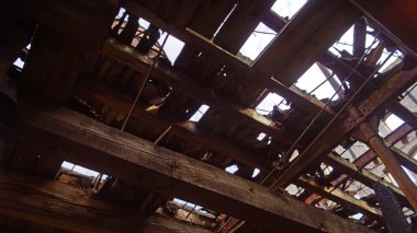 Almanya Halle 'deki Boellberg fabrika binasının yıkıntısı. 