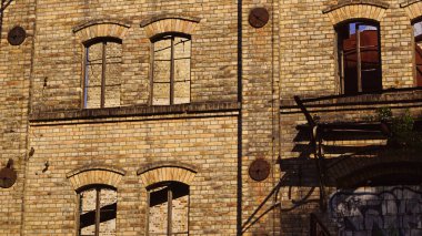 Almanya Halle 'deki Boellberg fabrika binasının yıkıntısı. 