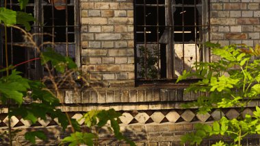 Almanya Halle 'deki Boellberg fabrika binasının yıkıntısı. 