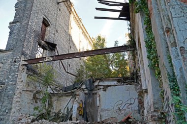 Almanya 'da Halle Saale' deki Boellberger Mill 'in inşaat kompleksinin yıkılması