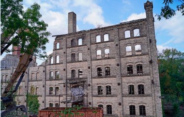 Halle 'deki Boellberger Mill binasının yıkılması 