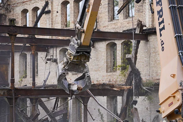 Demolice Skladovací Budovy Komplexu Mlýna Boellberger Halle — Stock fotografie