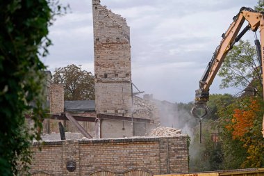 Halle 'deki Boellberger Mill binasının yıkılması 