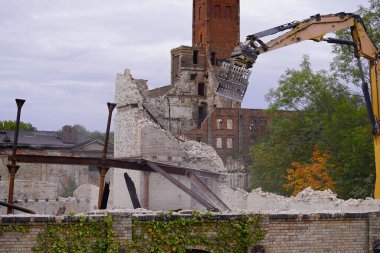 Halle 'deki Boellberger Mill binasının yıkılması 