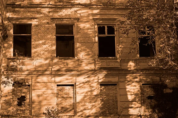 old villa in the building complex of the Boellberger Mill in Halle Saale