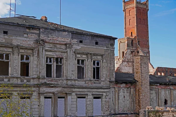 Halle Saale 'deki Boellberger Değirmeni' nin binasındaki eski villa.