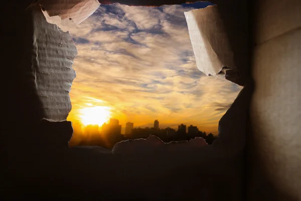 Kutunun dışını düşün.