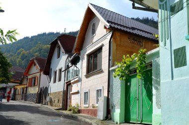Schei Cvartal, Brasov, Transilvanya 'nın doğusunda. Tipik şehir manzarası. Brasov Romanya 'nın merkezidir. 300.000 kişi..
