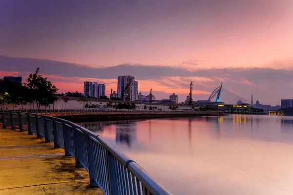 Prachtige Zonsopgang Uitzicht Sultan Mizan Zainal Abidin Moskee Ook Bekend — Stockfoto