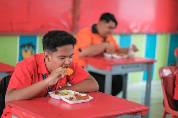 Muadzam Shah Malaysia Januari 2021 Siswa Makan Makanan Kelas Jarak — Stok Foto