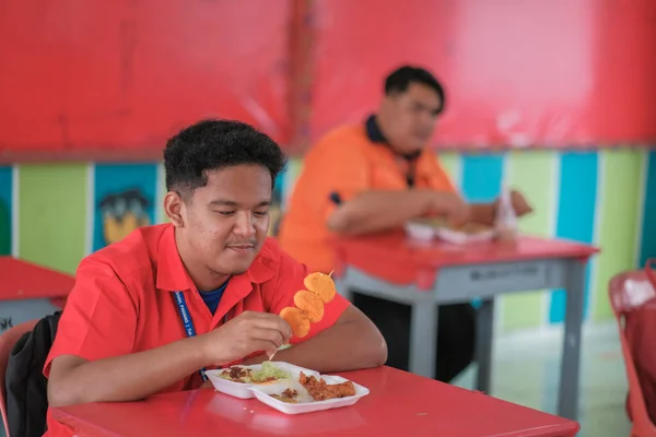 Muadzam Shah Malaysia Januari 2021 Siswa Makan Makanan Kelas Jarak — Stok Foto